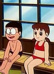我们家小孩最近迷上了《哆啦A梦》内容物伸缩杯下，搞的爸妈也想看了
