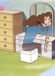 《蜡笔小新》小新在强风中出游里面的野原美伢太好看了，学校里的好朋友都在讨论