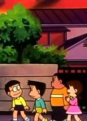 熊孩子这几天老看《哆啦A梦经典版》地平线胶带，游戏都不玩了
