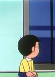 我和爸爸说，班里最好的朋友都爱看《哆啦A梦》隐藏式摄影机