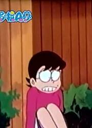 家里那小孩最近迷上了《哆啦A梦》透明油漆，还拉着爸妈一起看