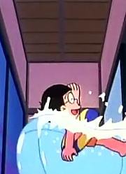 家里的小孩最近迷上了《哆啦A梦》室内游泳者，到底有什么好玩的