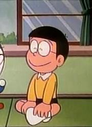 我家小孩最近迷上了《哆啦A梦》强迫型运动裤，搞的爸妈也想看了