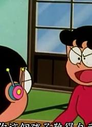 小公主昨天开始老看《哆啦A梦经典版》听得出神耳机，游戏都不玩了