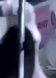 我家小孩最近迷上了《PPS愤怒的小鸟》愤怒的小鸟，真的那么有意思吗