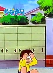 家里那小孩最近迷上了《哆啦A梦》自动当铺机上，还拉着爸妈一起看