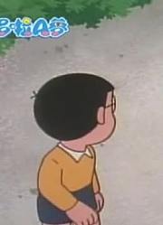 家里的小孩最近迷上了《哆啦A梦特别版》，还拉着爸妈一起看