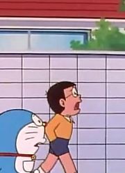 孩子这一周老看《哆啦A梦》代表正义的警车下，游戏都不玩了
