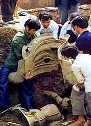 三星堆出土了大量的旷世器物，本可以深入研究，为何却不再挖了？