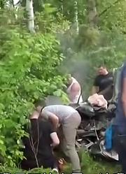 俄版潜行追踪（十一）：猎人追踪逃亡者的路上救了两个女孩