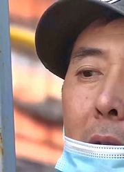 女子爱上单身小伙，怎料小伙脾气火爆，女子不堪折磨躲在娘家不回