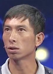 13岁时母亲离家，男孩被骂“有妈生没妈养”，苦寻无果独自流泪