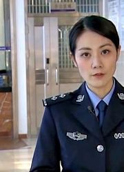 女子被闺蜜哄骗，花钱投资贷款业务，不料竟被对方骗走400多万元