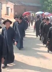 广东雷州农村游神民俗活动，雷州地区的传统民俗文化，值得一看