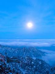 黄山邀月