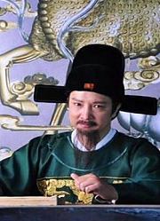 在官场的海瑞很是强硬，即使退休后也非常“热心”，多数人都怕他