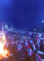 杨再兴战死，岳飞痛哭失声，众将士见状纷纷下跪！
