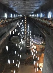地下奇观第1季