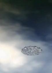 UFO猎手（三）：灼烧物体几乎要和客机相撞