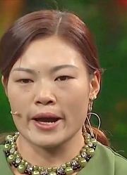 父亲疯癫母亲离家，美女意外弄丢弟弟，家庭破碎太惨了丨等着我