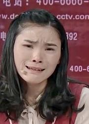 哥哥精神失常离家10年，妹妹辍学苦寻，门开后哭得稀里哗啦