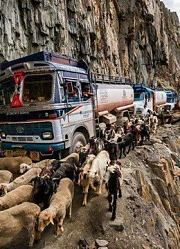 天路：探索神秘又危险的公路，这是人类史上的伟大奇迹