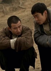 土匪搜刮百姓钱财，没想到还挺有良心的，给了没人一块银元
