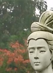 吴国被灭后，关于西施的去向众说纷纭，她的生命带有悲壮色彩